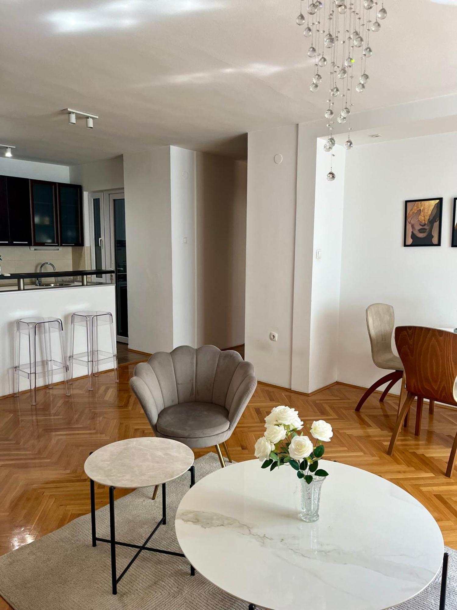 Ruby Luxury Central Apartment Skopje Extérieur photo